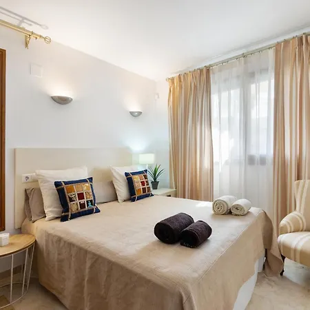 Punta Prima - Charming Spanish With South-facing Terrace By The Sea *