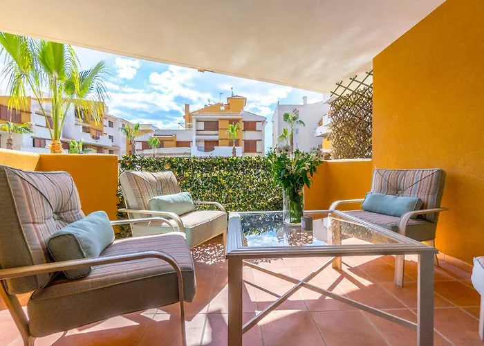 Punta Prima - Charming Spanish With South-facing Terrace By The Sea Daire *