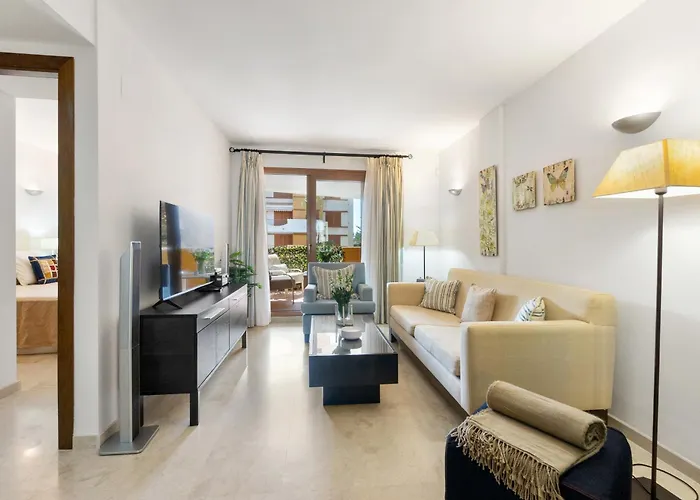 Punta Prima - Charming Spanish With South-facing Terrace By The Sea Daire