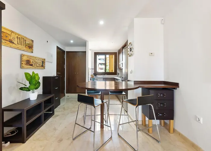 Punta Prima - Charming Spanish With South-facing Terrace By The Sea Daire Torrevieja
